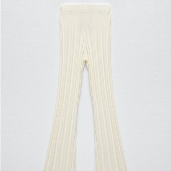Zara Pants - Ribbed flared white pant
